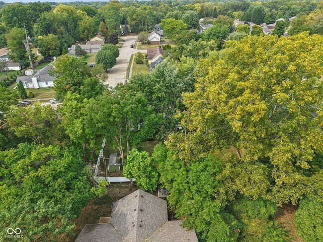 Building Photo - 521 Thornberry Dr