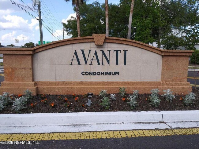 Building Photo - 3591 Kernan Blvd S