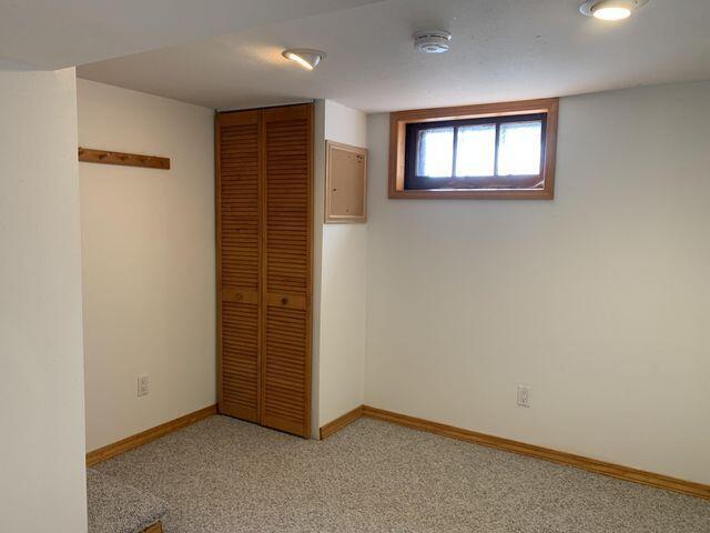 Building Photo - 1424 E Olive St
