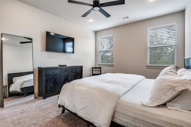 Building Photo - 1434 Elevado Dr