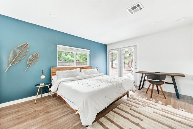 Building Photo - 4252 McComas Rd