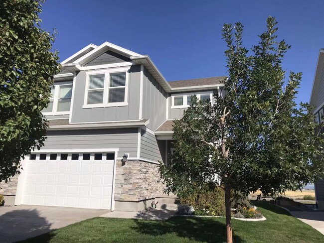 Building Photo - 7834 N Red River Dr