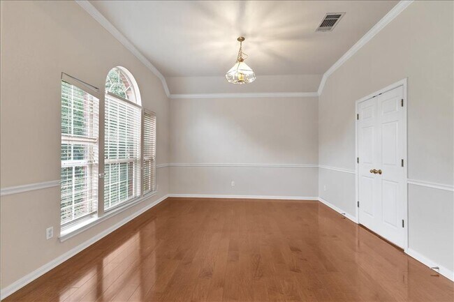 Building Photo - 9237 La Siesta Bend