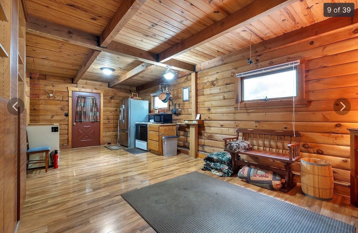 Building Photo - 1214 Timber Run