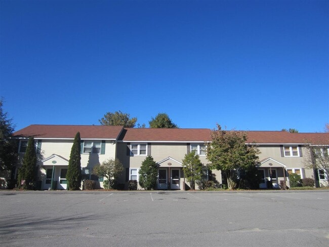 Building Photo - 1025 S Mammoth Rd