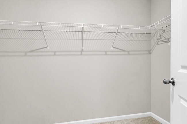 Building Photo - Fully Furnished 3 Bedroom, 2.5 Bathroom Home in Foxbank Plantation