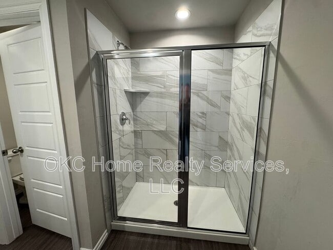 Building Photo - 4217 Palmetto Blf Dr