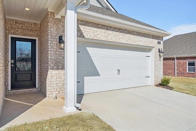 Building Photo - 85 Kipling Dr