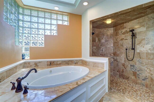 Building Photo - 1705 Meyers Cove Dr