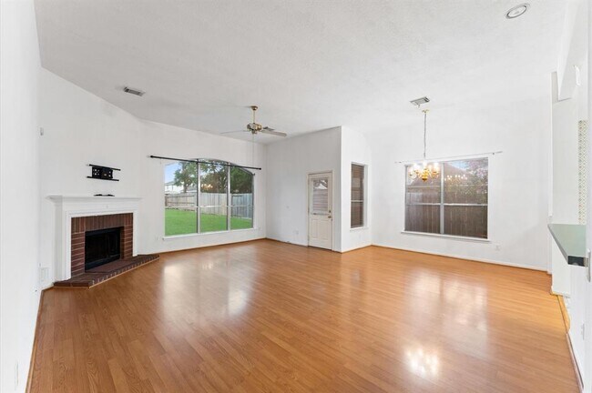 Building Photo - 12214 Elk Meadow Dr