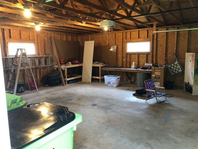 Building Photo - 479 North St
