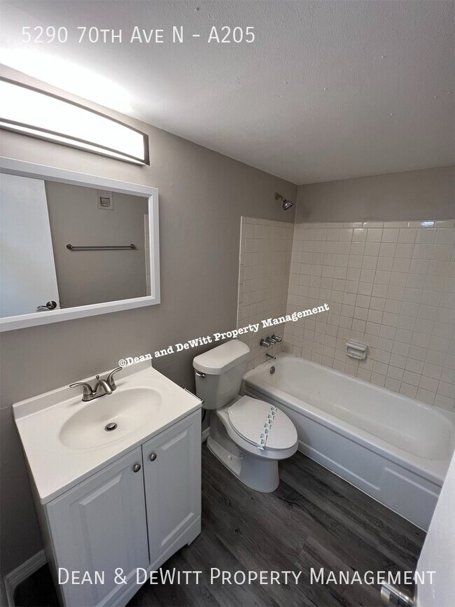 Building Photo - Pinellas Park | 2/1 Apt For Rent