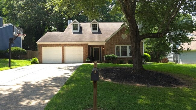 Building Photo - 10480 Summer Creek Dr
