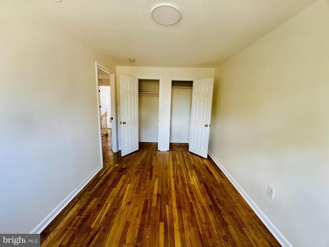 Building Photo - 2239 Southorn Rd