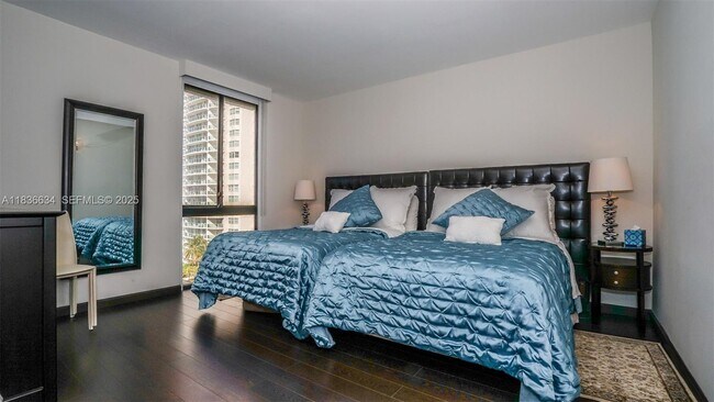 Building Photo - 20191 E Country Club Dr