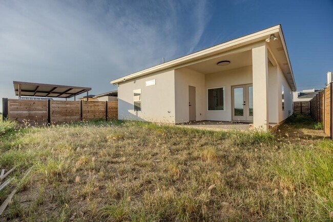 Building Photo - 3912 Texas Dr