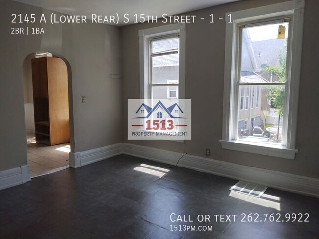 Building Photo - 2145 S 15th St