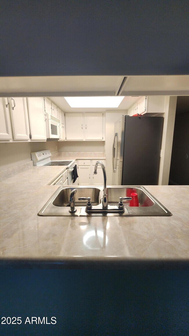 Building Photo - 4330 N 5th Ave