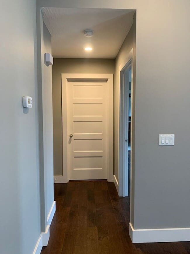 Building Photo - Beautiful Open Layout 3 Bedroom 2 Bath 3 C...