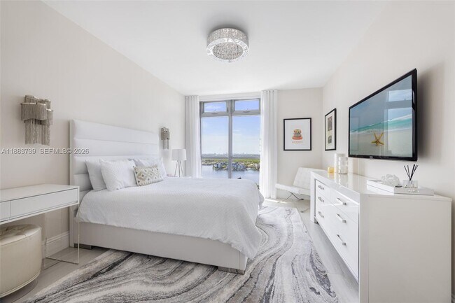 Building Photo - 17301 Biscayne Blvd