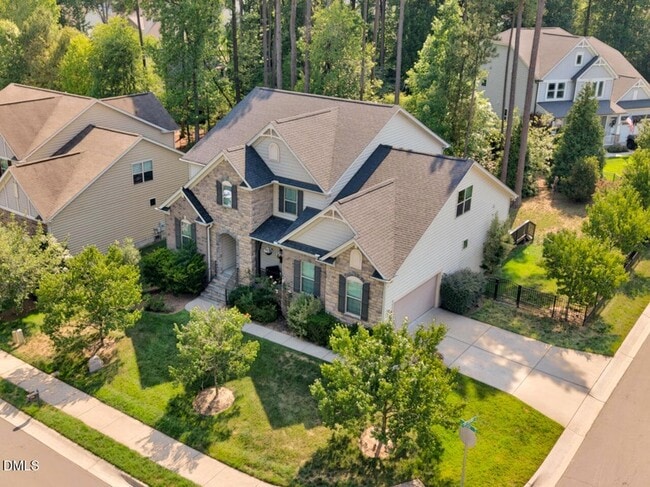 Building Photo - 109 Hico Way
