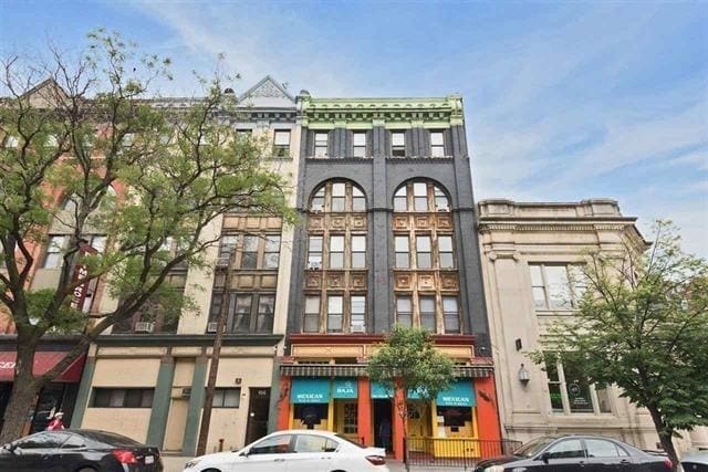 Building Photo - 104 14th St