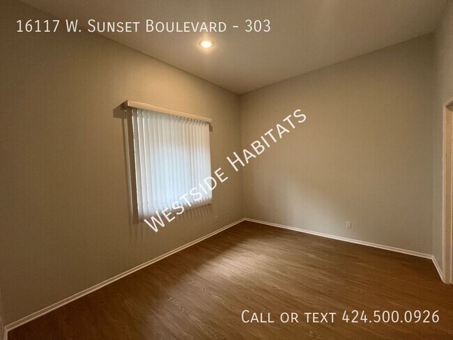 Building Photo - 16117 W Sunset Blvd