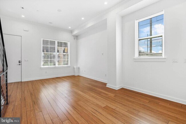 Building Photo - 1548 S 25th St
