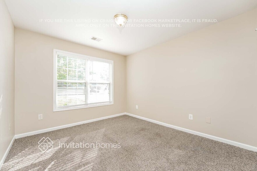 Building Photo - 286 Rockingham Dr