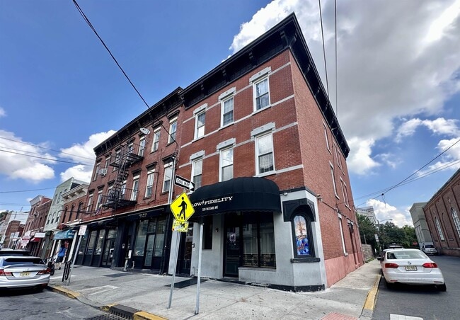 Building Photo - 328 Palisade Ave