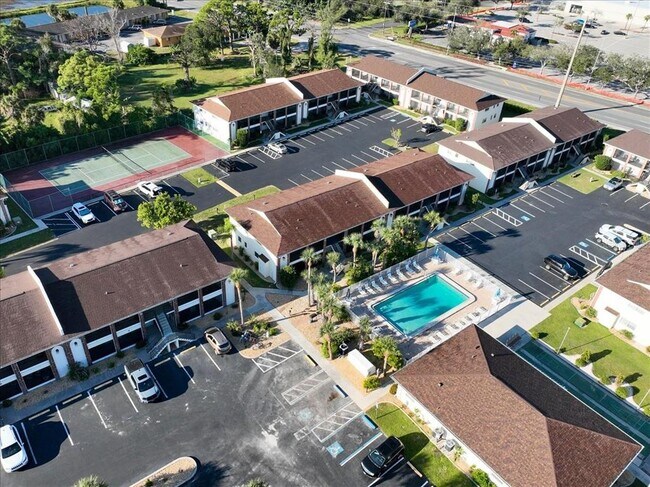 Building Photo - 1531 Placida Rd