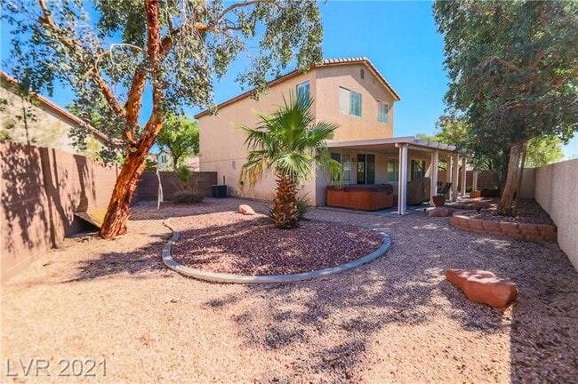 Building Photo - 2521 Stanwood Ave