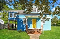 Building Photo - 4 bedroom / 1.5 bath in West Ashley ~ Move-in Today!