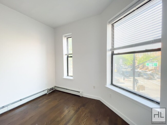 Building Photo - Fort Greene / Amazing and Spacious 3-Bed 2...