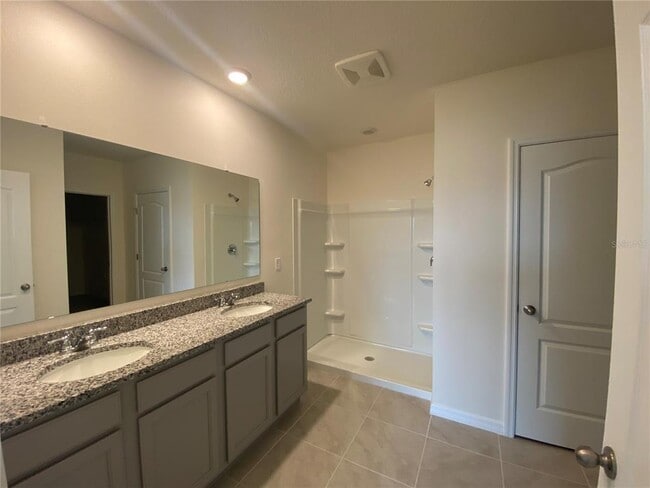 Building Photo - 3277 Mystic Pond Lp