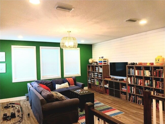 Building Photo - 5531 Native Henna Ct