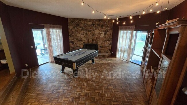 Building Photo - 22882 Carriage Dr