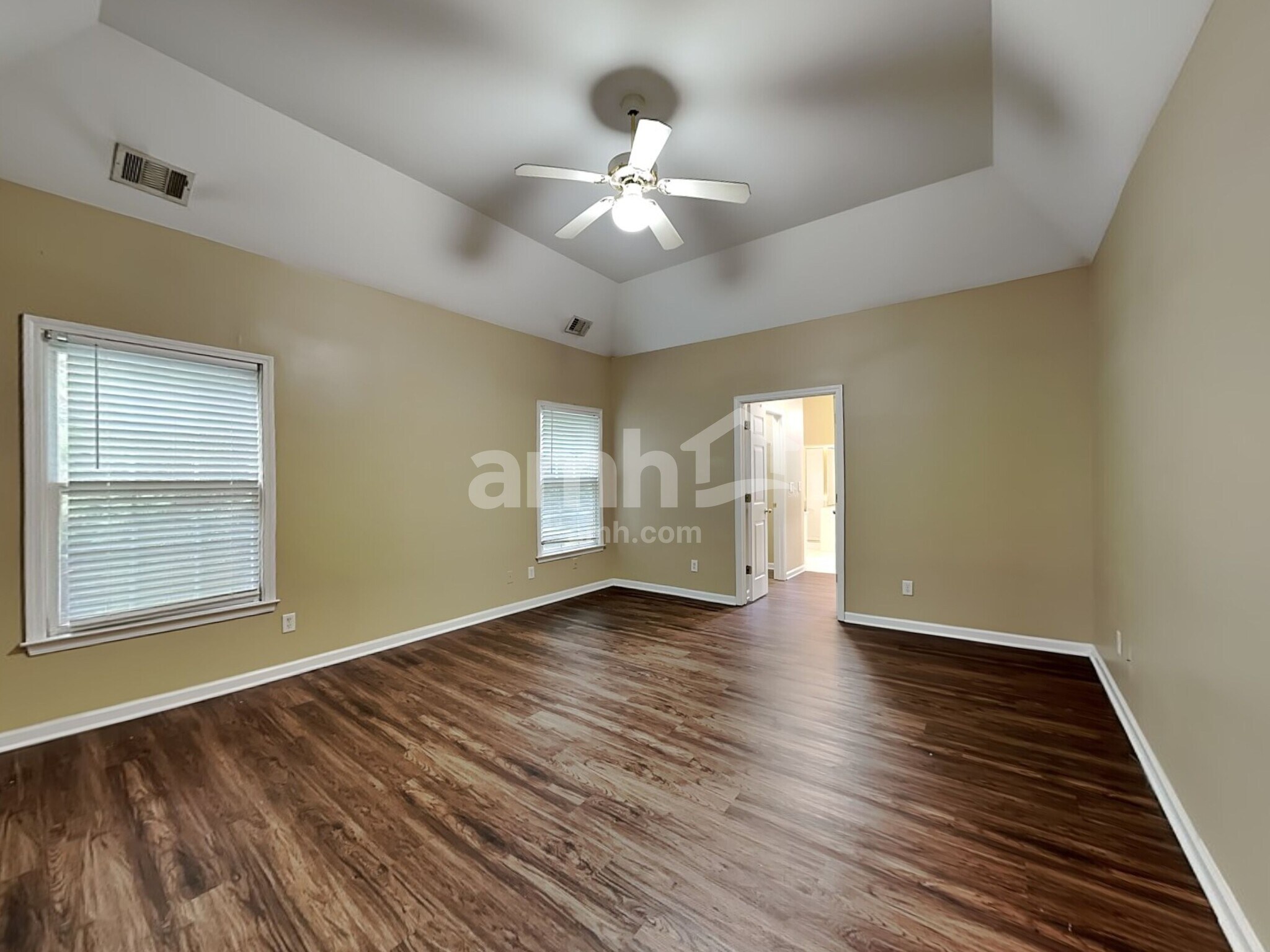 Building Photo - 1649 Stillwater Park Ct