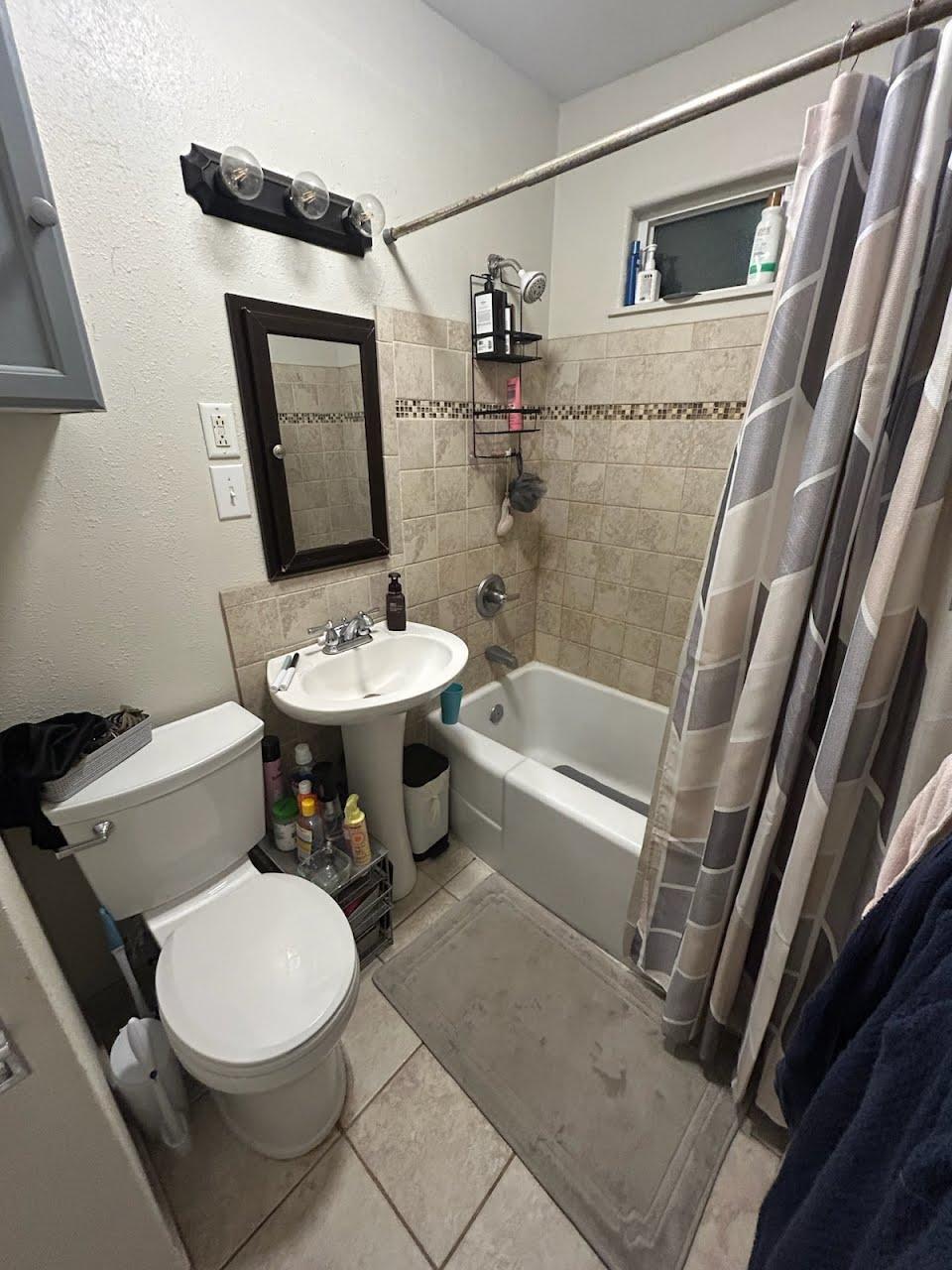 Building Photo - 425 N 17th St