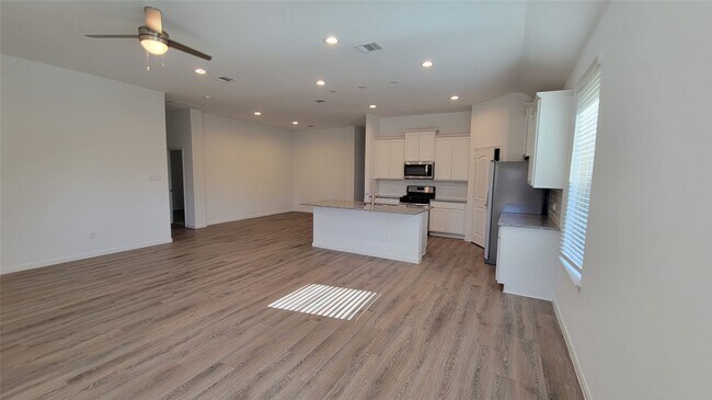 Building Photo - 1376 Grays Gully Dr