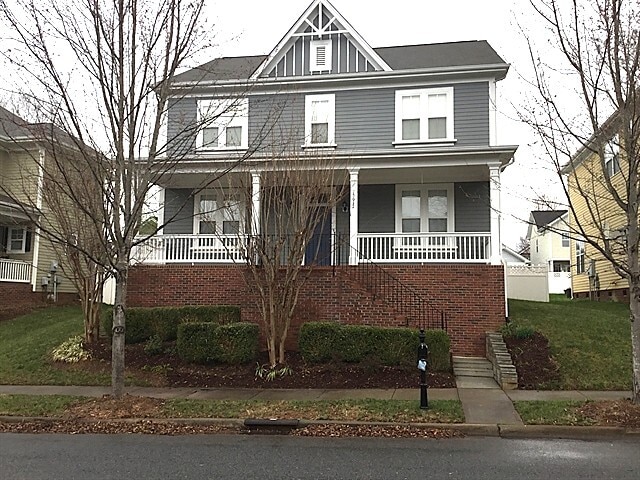 Building Photo - 15612 Waterfront Dr