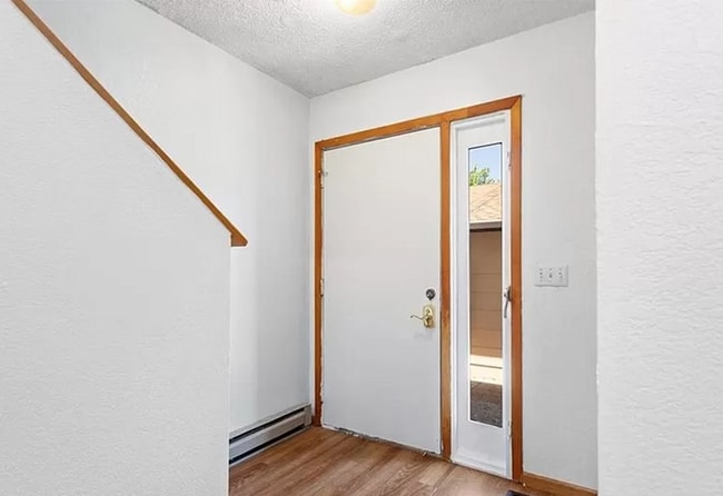 Building Photo - Townhome in the Billings Heights | Pet Friendly + Garage