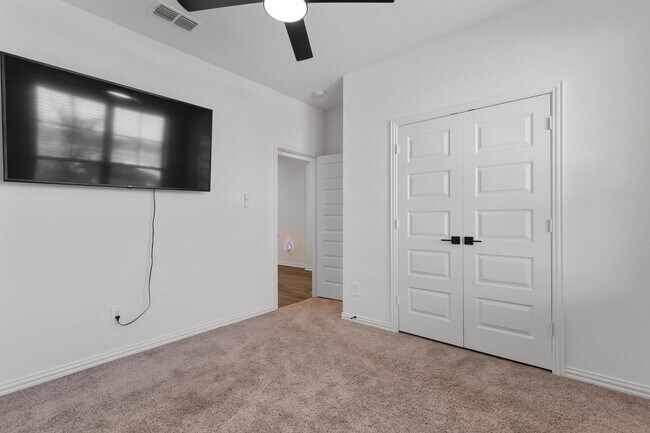 Building Photo - Spacious New-Build in Vibrant Community Mo...