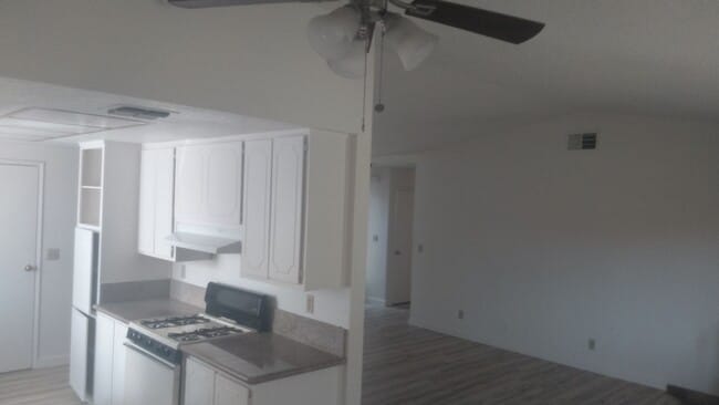 Building Photo - House: 3 Bedroom / 2 Bathroom - Loomis  (COMING SOON!!)