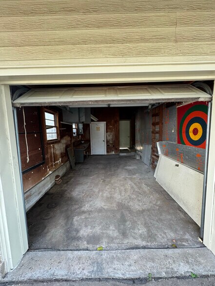 Building Photo - 2217 N 42nd St