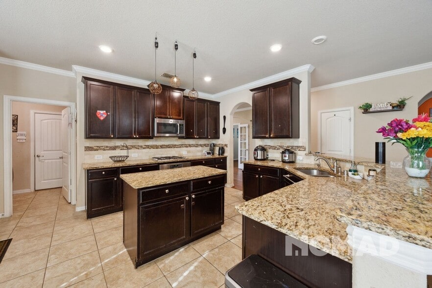 Building Photo - 11813 Hamptonbrook Dr