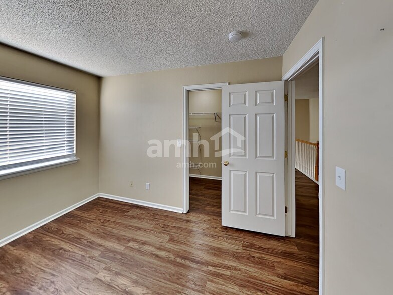 Building Photo - 4094 Malta St