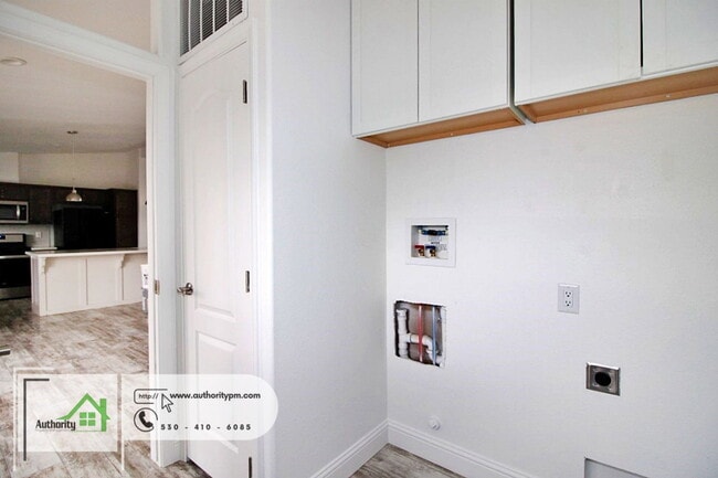 Building Photo - 18848 Lorina Dr