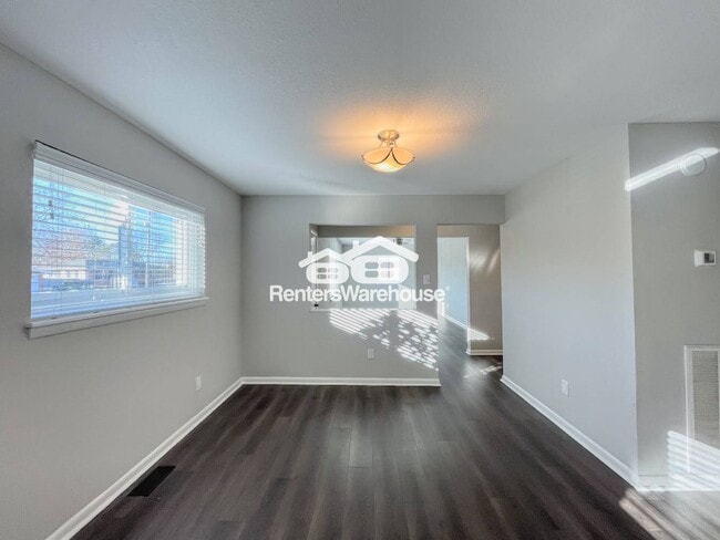 Building Photo - 712 Houdon Ln