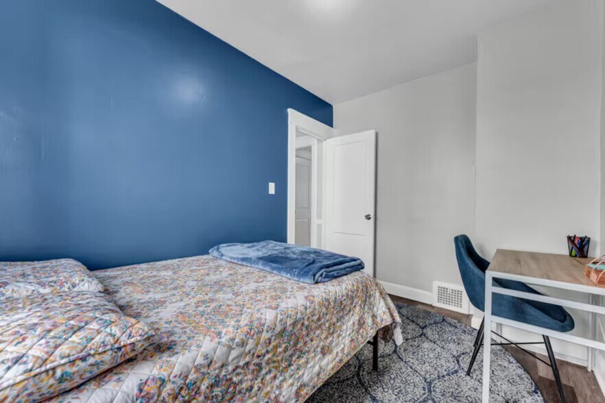 Building Photo - 1817 Mayview Ave